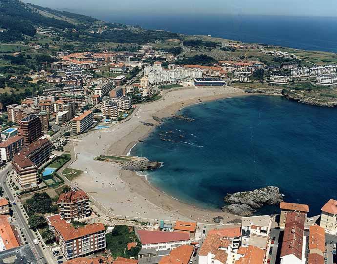 Apartamento Centro Con Garaje Castro Urdiales Bagian luar foto